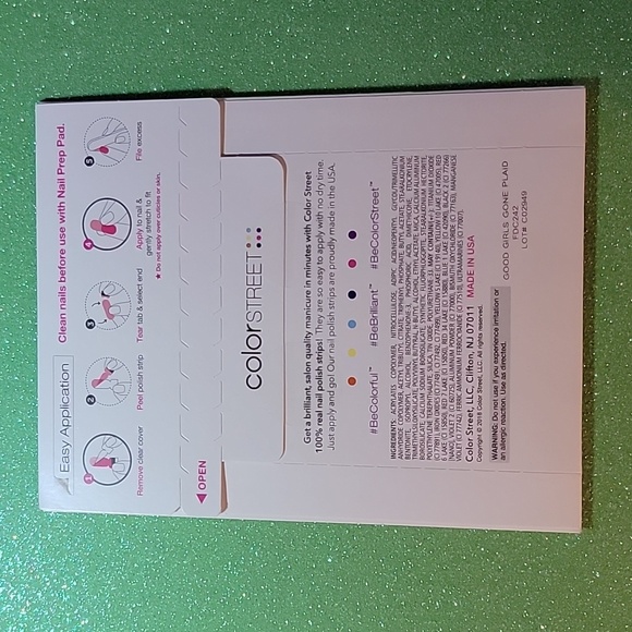 Color Street Real Nail Polish Strips Good Girls Gone Plaid - Picture 2 of 3